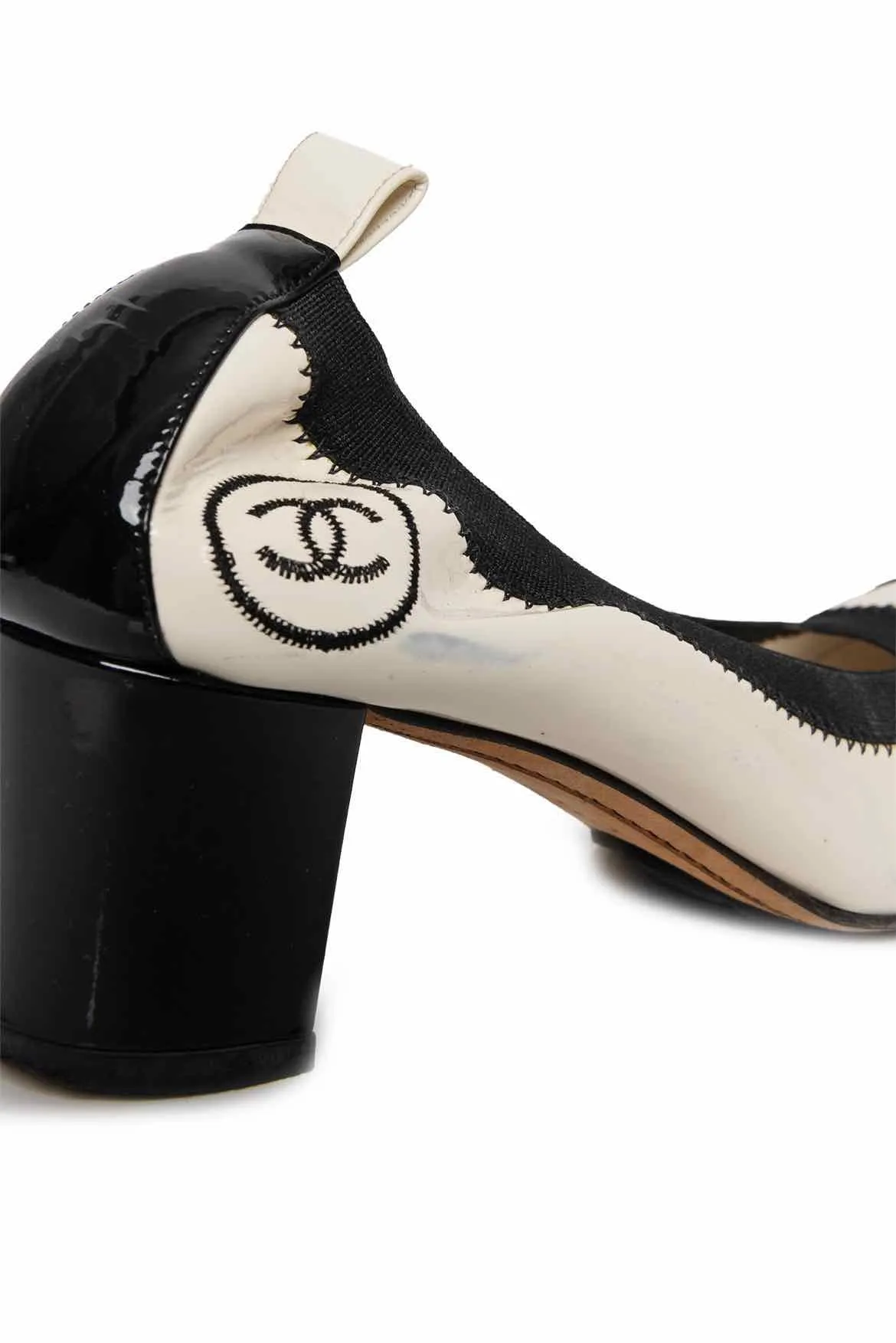 Chanel Size 35 Pumps