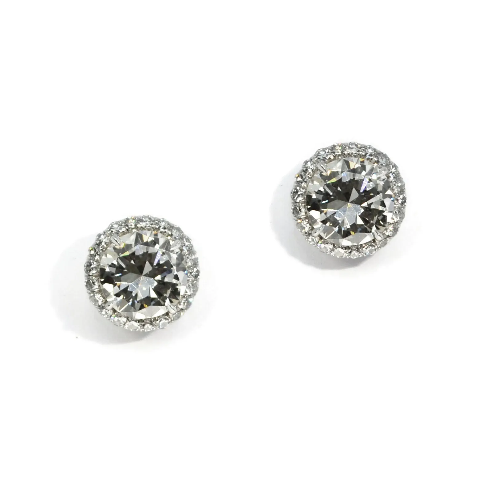 Eclat Jewels - Stud Earrings with 4.15 carats Diamonds, Platinum