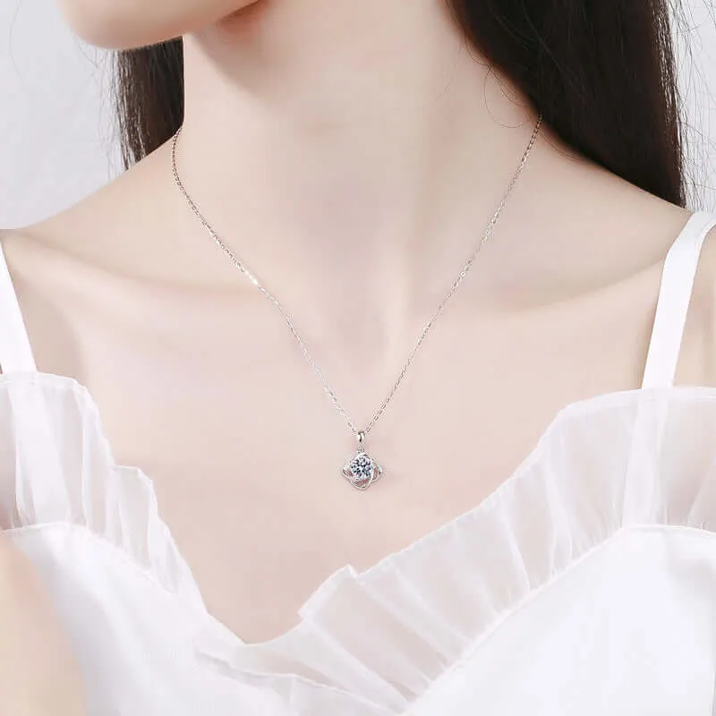 Four Leaf Clover Moissanite Necklace