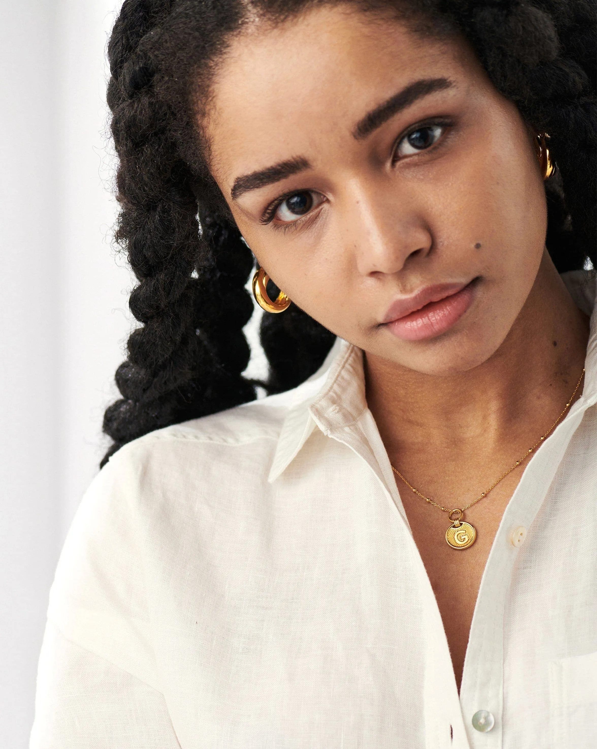 Initial Pendant Necklace - Initial V | 18ct Gold Plated Vermeil