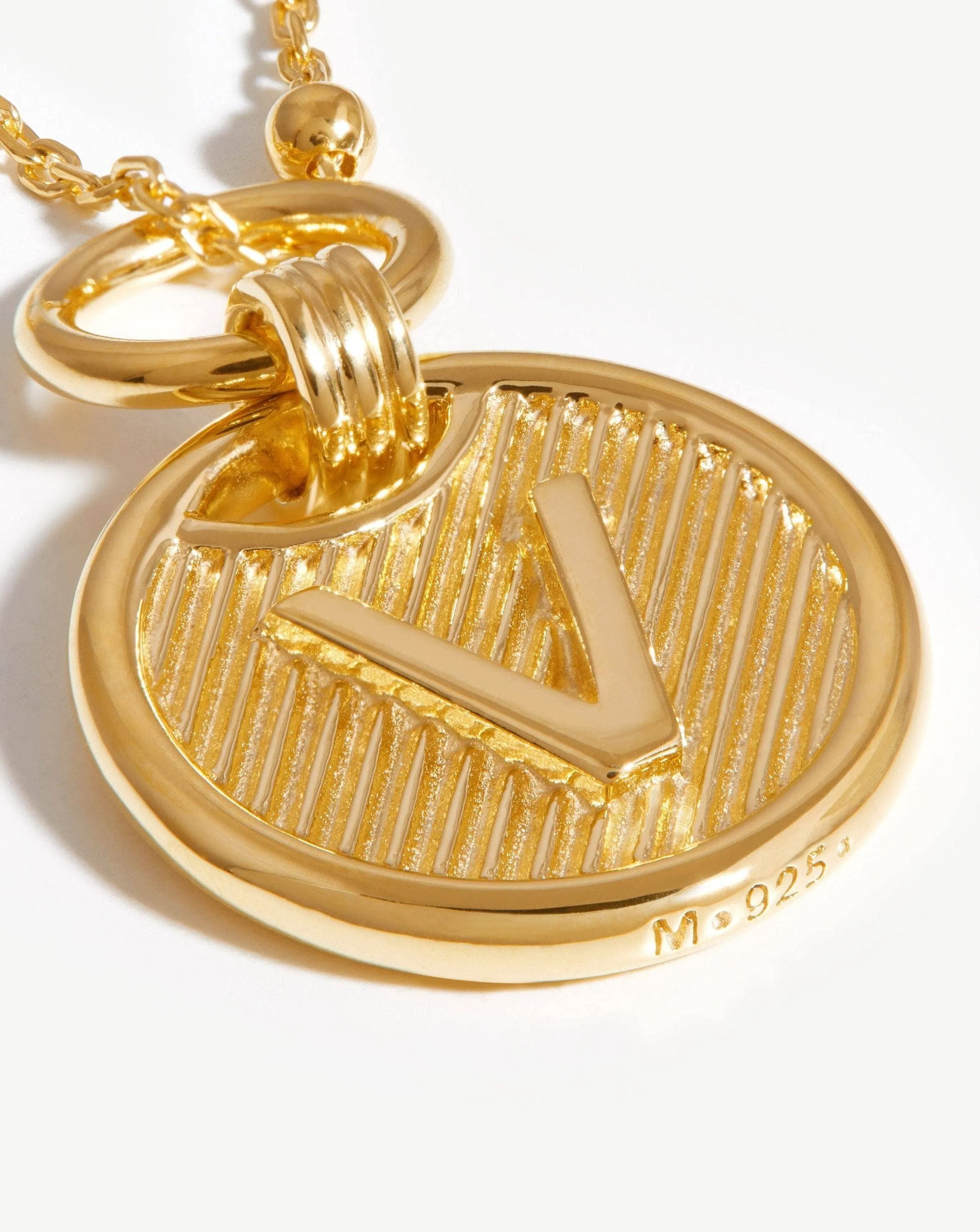 Initial Pendant Necklace - Initial V | 18ct Gold Plated Vermeil