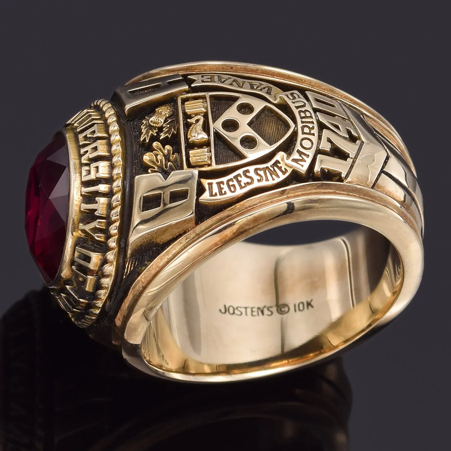 Jostens Vintage 10K Gold Lab Ruby University of Pennsylvania 1971 Class Ring