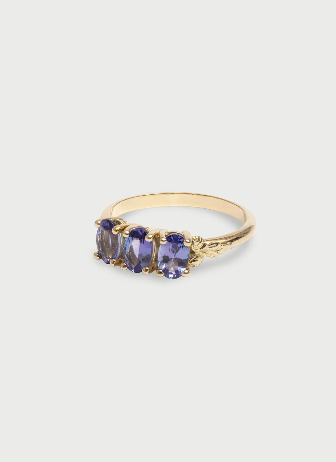 Max tanzanite ring 14k gold