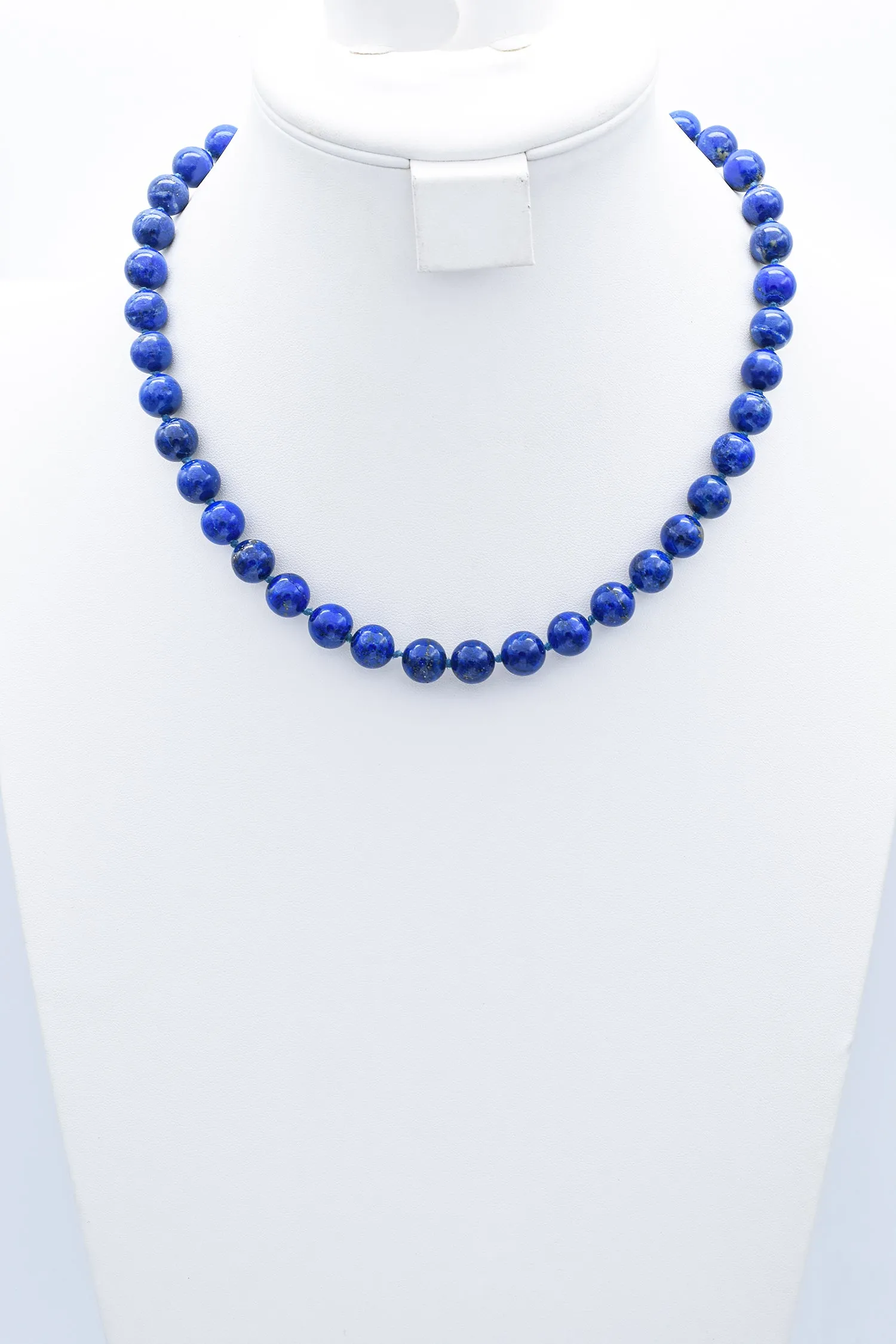 Vintage 10 mm Lapis Lazuli 14K Yellow Gold Beaded Strand Necklace 18.75 Inches