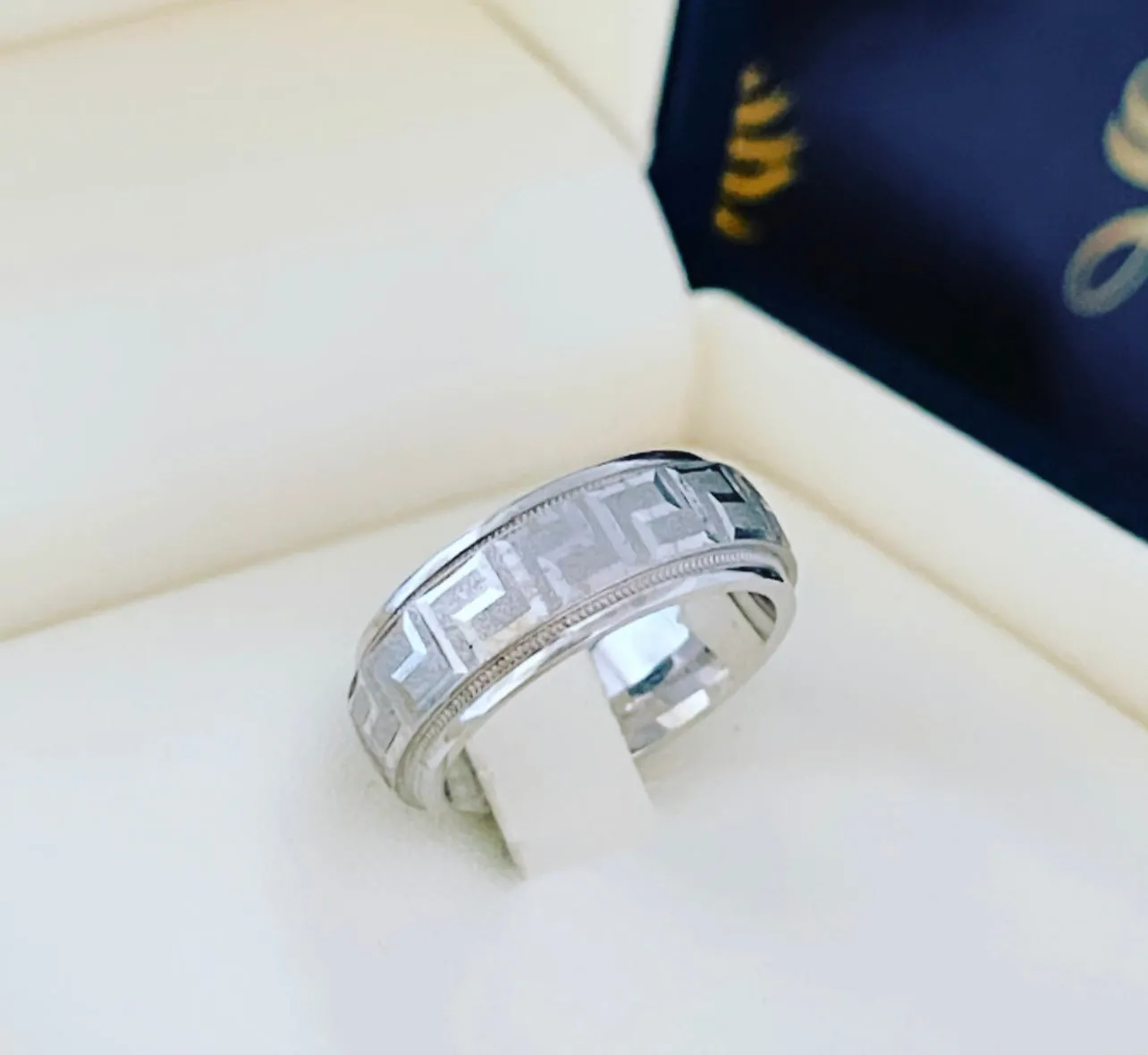 Wedding band WB105